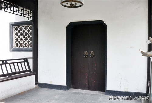 桂林公园，位于上海徐汇区，园内遍植20多种桂花树，又名黄家花园