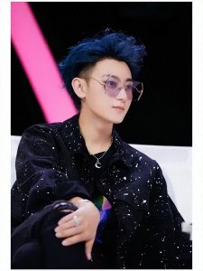 ​黄子韬全新单曲《独角戏》震撼发布，音乐风格再次突破