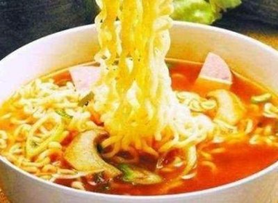 ​抖音又一高科技泡面走红网络？口感爽滑价格却成亮点！