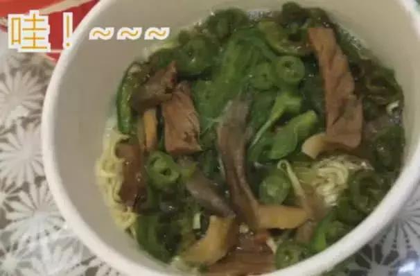 抖音又一高科技泡面走红网络？口感爽滑价格却成亮点！