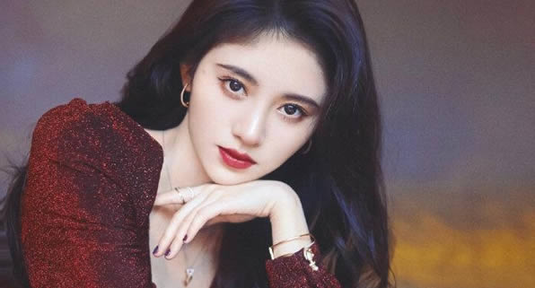 鞠婧祎原名叫什么 鞠婧祎男朋友是哪位