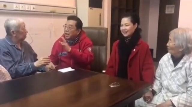 梦鸽简历照片(梦鸽近照曝光55岁说话仍娇滴滴)