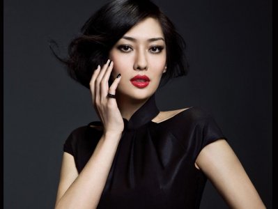 ​曾是《神雕侠侣》中的李莫愁，被前男友骗光财产，转身嫁十亿富豪