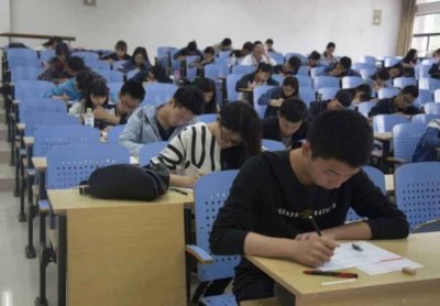 ​大学里的这3个证书，个个含金量十足，大学生一定要努力考上