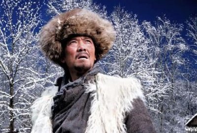 ​《闯关东》“窝囊”的朱开山，凭啥既能运金成功，又能手刃仇人？