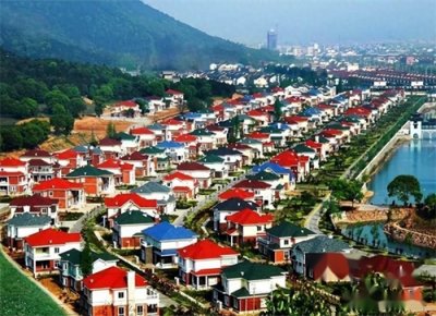 ​华西村的兴衰：从＂最富裕村庄＂到400亿负债的倒闭村！