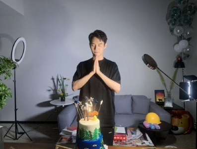 ​王凯生日，微博冷清，仅有一对情侣送祝福