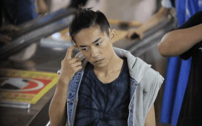 易烊千玺新作被看好,湖南卫视官微发两条宣传博,粉丝:期待小北