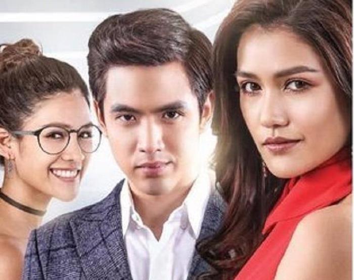 泰剧《玻璃面具》剧情抢眼，男主智商全程在线，互动甜蜜不已