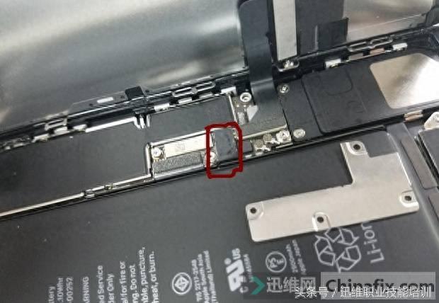 2分钟学会，iPhone 7 Plus拆机图解（一），内部结构一目了然！