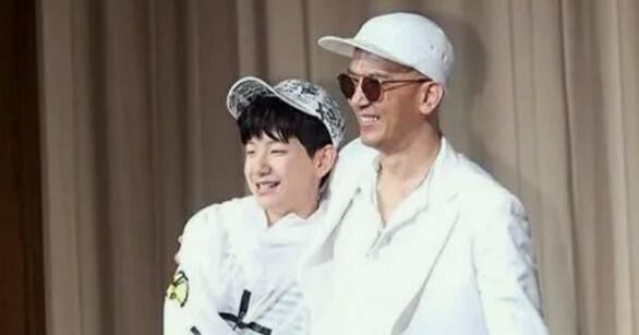 具俊晔为什么是光头