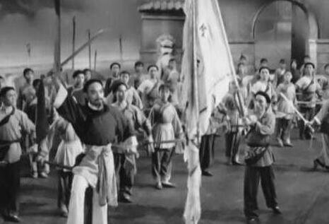 她19岁因反清被捕，受尽官兵折磨后，脱掉衣服凌迟了两天