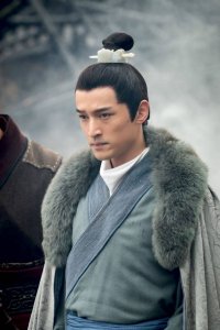 ​41岁胡歌官宣当爸：3段情史4段绯闻轰轰烈烈，相亲娶了圈外白富美