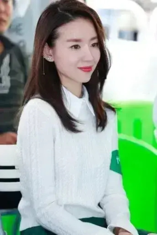 清冷美人董洁早年高清写真合集