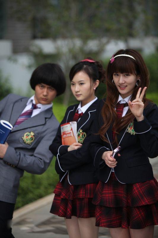 《青春斗》演员学历曝光，丁兰戏里戏外优秀，而她才是隐藏的高手