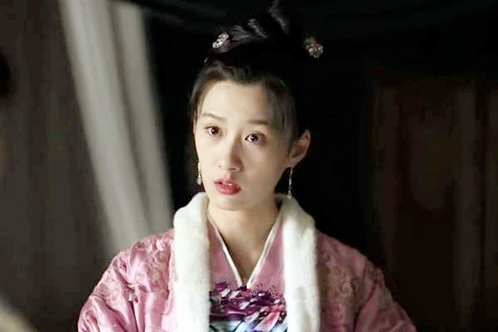 《青春斗》演员学历曝光，丁兰戏里戏外优秀，而她才是隐藏的高手