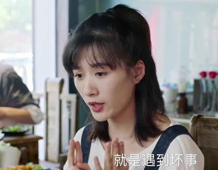 《青春斗》演员学历曝光，丁兰戏里戏外优秀，而她才是隐藏的高手