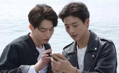 他是李钟硕好友，跟小12岁国民演员合作，发福后看上去更老了！