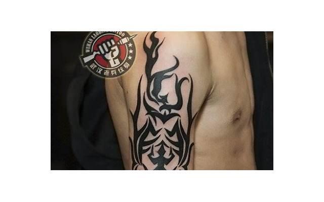 开门见山歌词(这首熟悉的歌词背后) 开门见山歌词(这首熟悉的歌词背后)