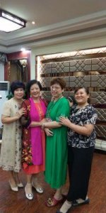 黄氏家族集齐三对情侣，女朋友一个比一个奇葩！