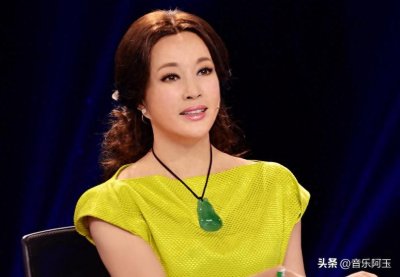 ​2002年，刘晓庆入狱，房间洗澡上厕所毫无隐私