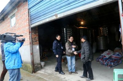 ​四川电视台到广安邻水法院录制法治节目