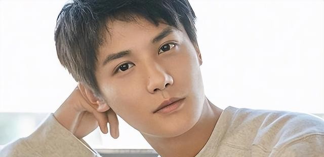 郑业成结婚了吗（郑业成播一次新剧就有隐婚瓜被热议）