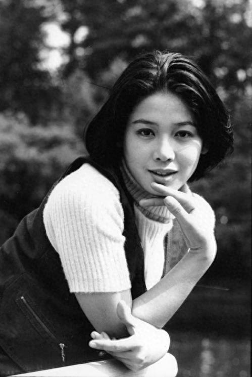 老照片:“安奴队员”菱见百合子